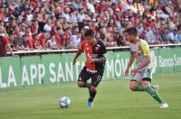 Colón recibe a Aldosivi, con el debut del VAR en el fútbol argentino 