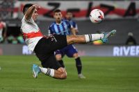 River busca una victoria ante Atlético Tucumán para no complicar su clasificación