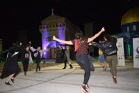La municipalidad invita a participar de un taller de danzas folclóricas en la Plaza Belgrano 